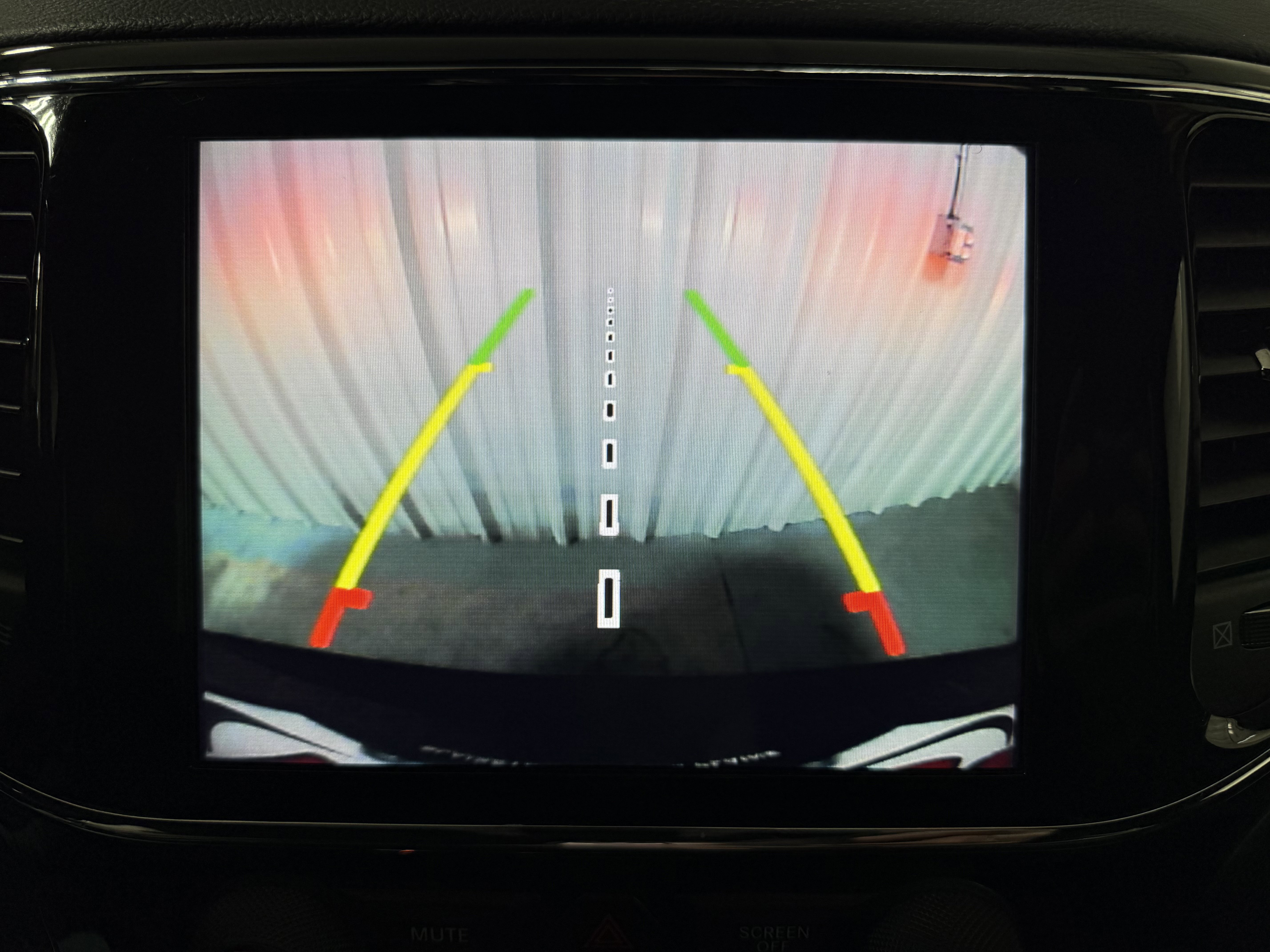 Used 2021 Jeep Grand Cherokee Laredo X RWD image 12