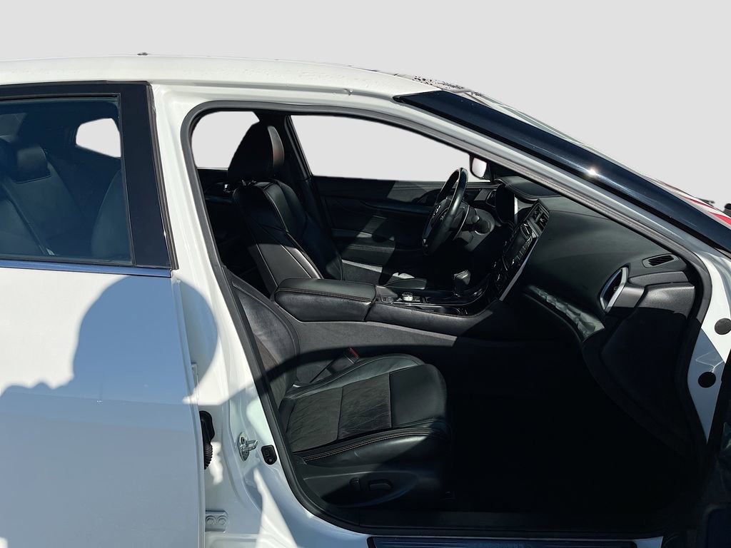 Used 2022 Nissan Maxima SR w/ Sport Mat Group image 28