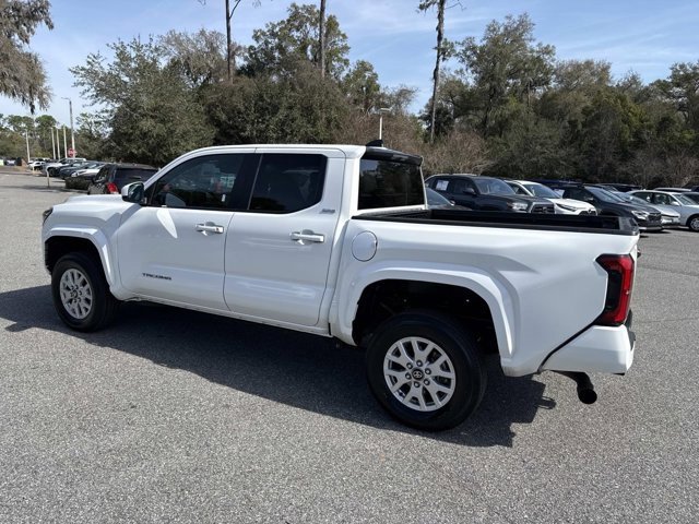 Certified 2025 Toyota Tacoma SR5 image 4