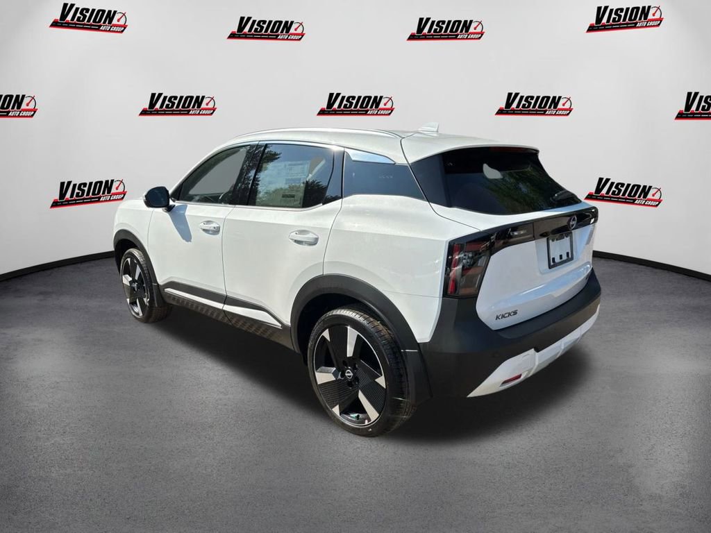 New 2025 Nissan Kicks SR image 7