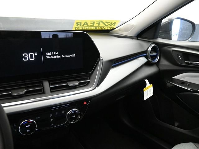 New 2026 Chevrolet Trax LT w/ Driver Confidence Package FWD image 21