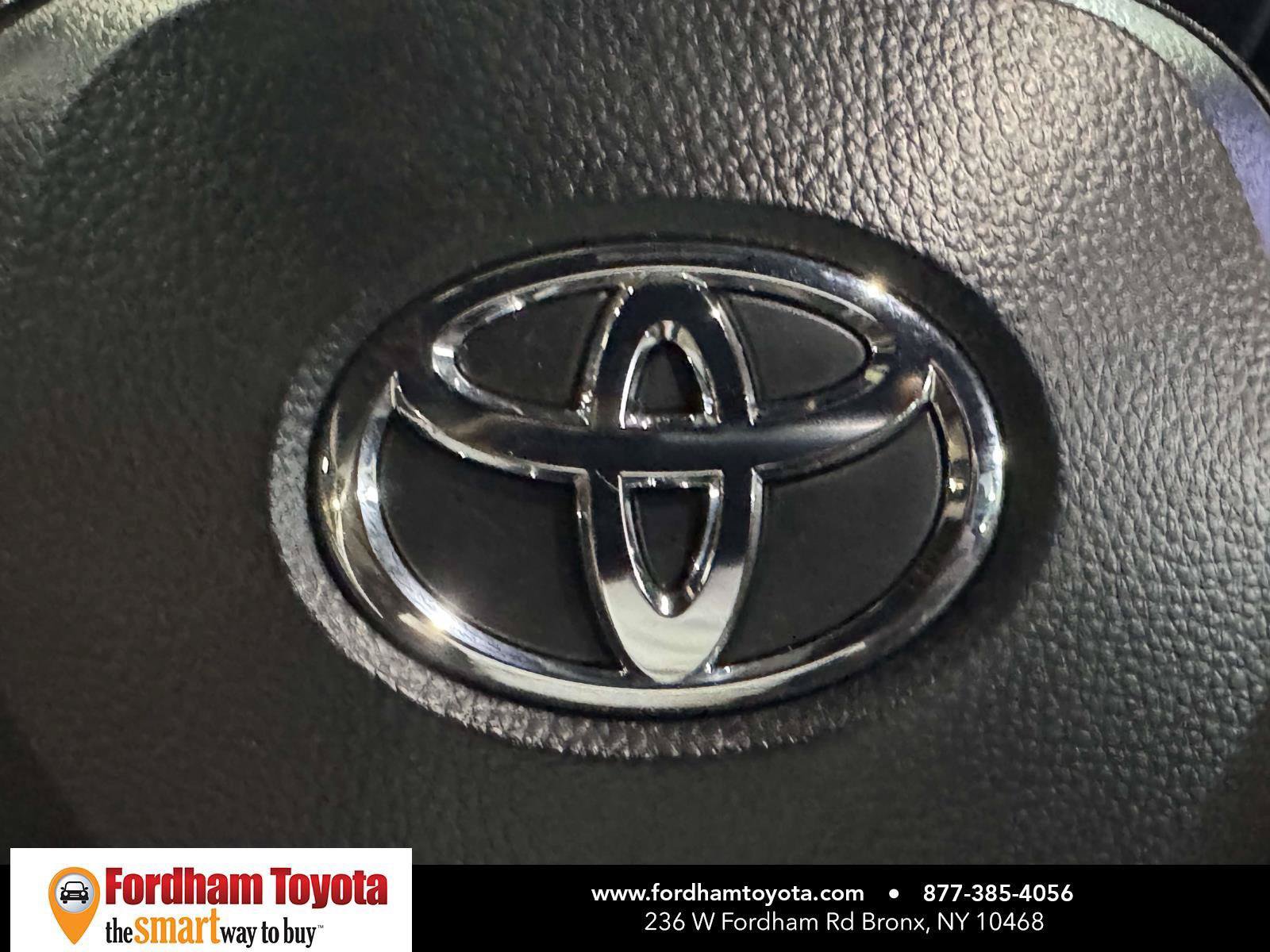 Used 2024 Toyota Corolla Cross AWD Hybrid image 32