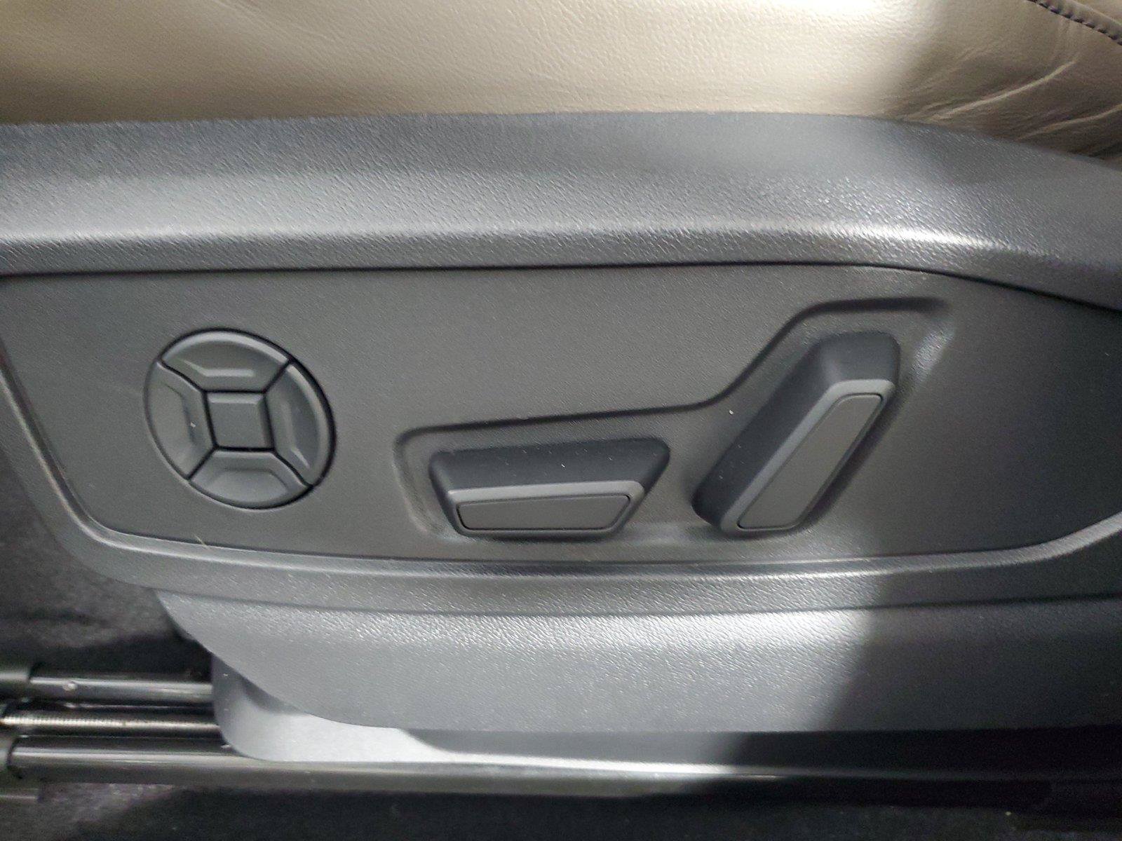 Certified 2025 Audi Q5 Premium Plus AWD/4WD image 21