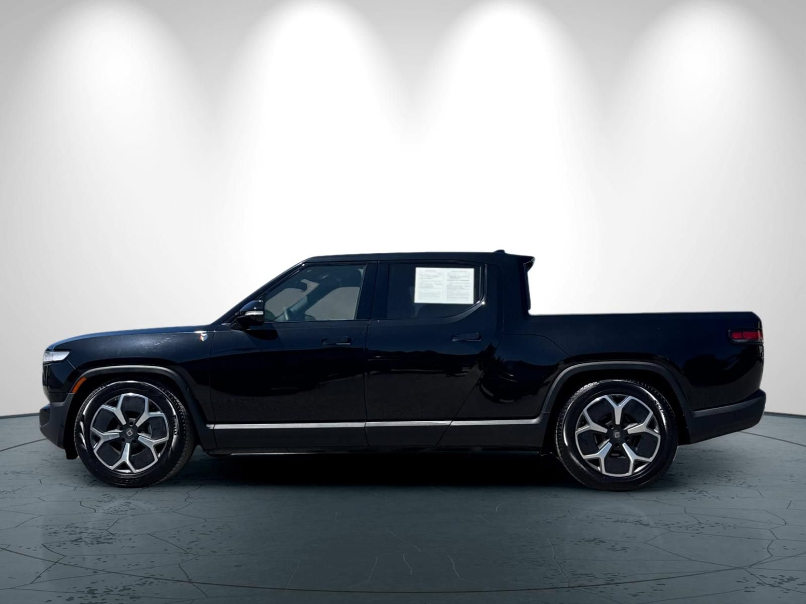 Used 2024 Rivian R1T Adventure Dual AWD/4WD image 7