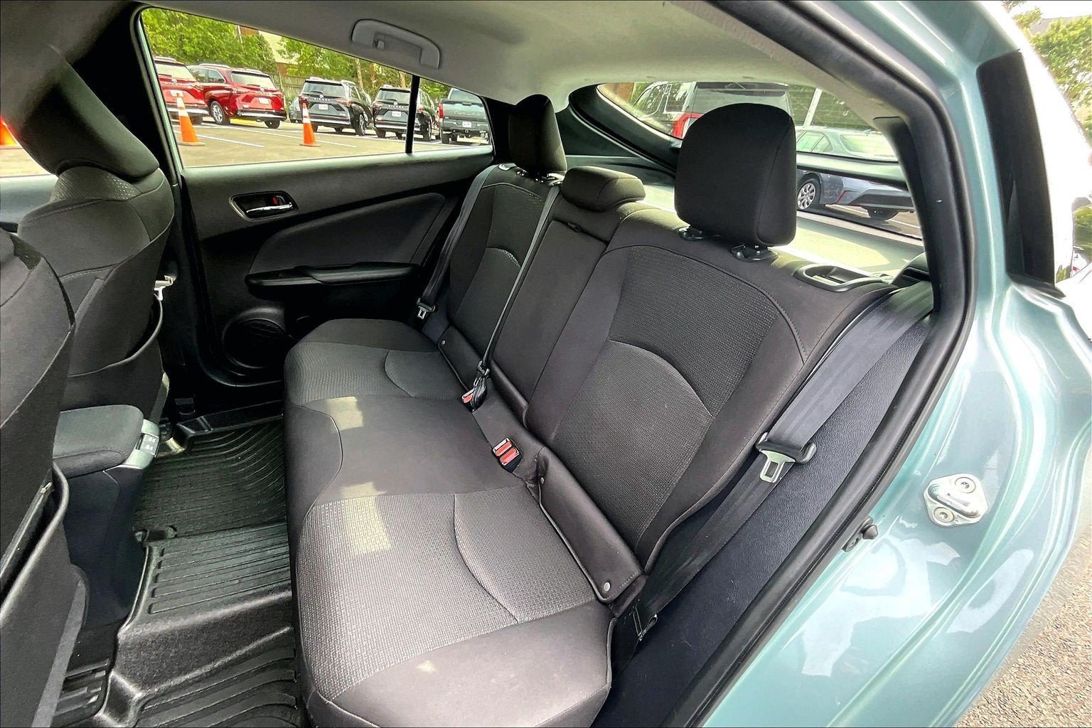 Used 2019 Toyota Prius LE FWD image 23