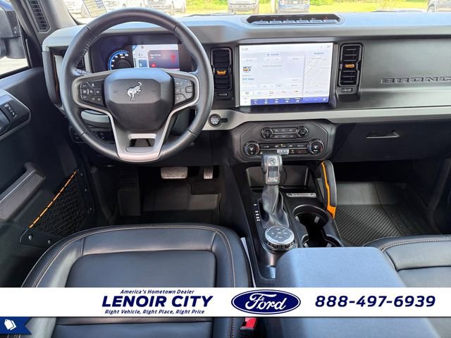 Used 2023 Ford Bronco Badlands image 15