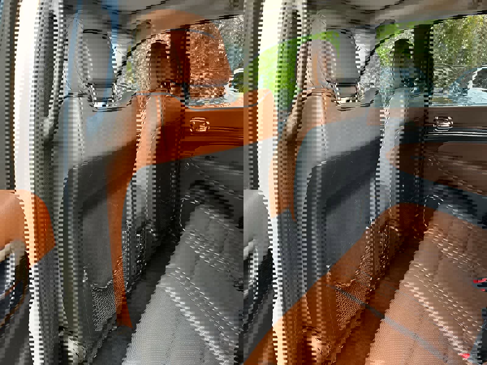 Used 2016 Jeep Grand Cherokee Summit w/ Trailer Tow Group IV image 11