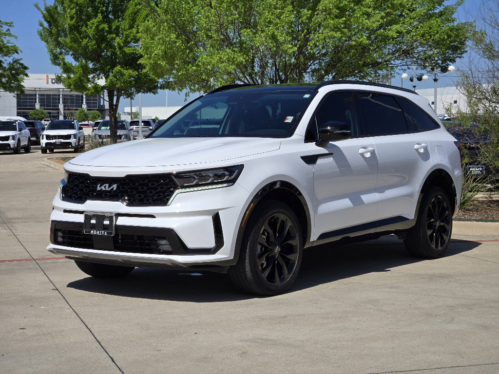 Used 2023 Kia Sorento SX image 2