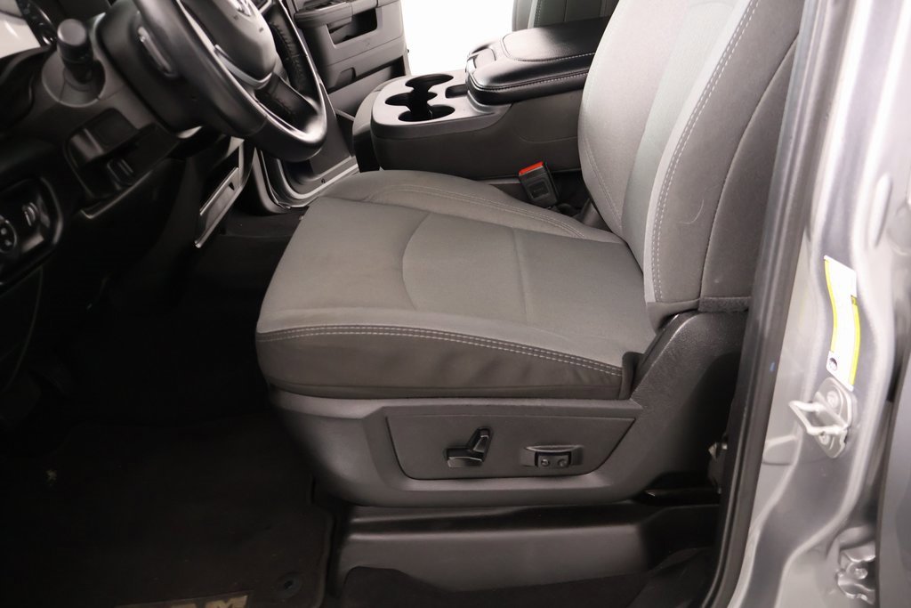 Used 2024 RAM 2500 Big Horn w/ Bed Utility Group image 10