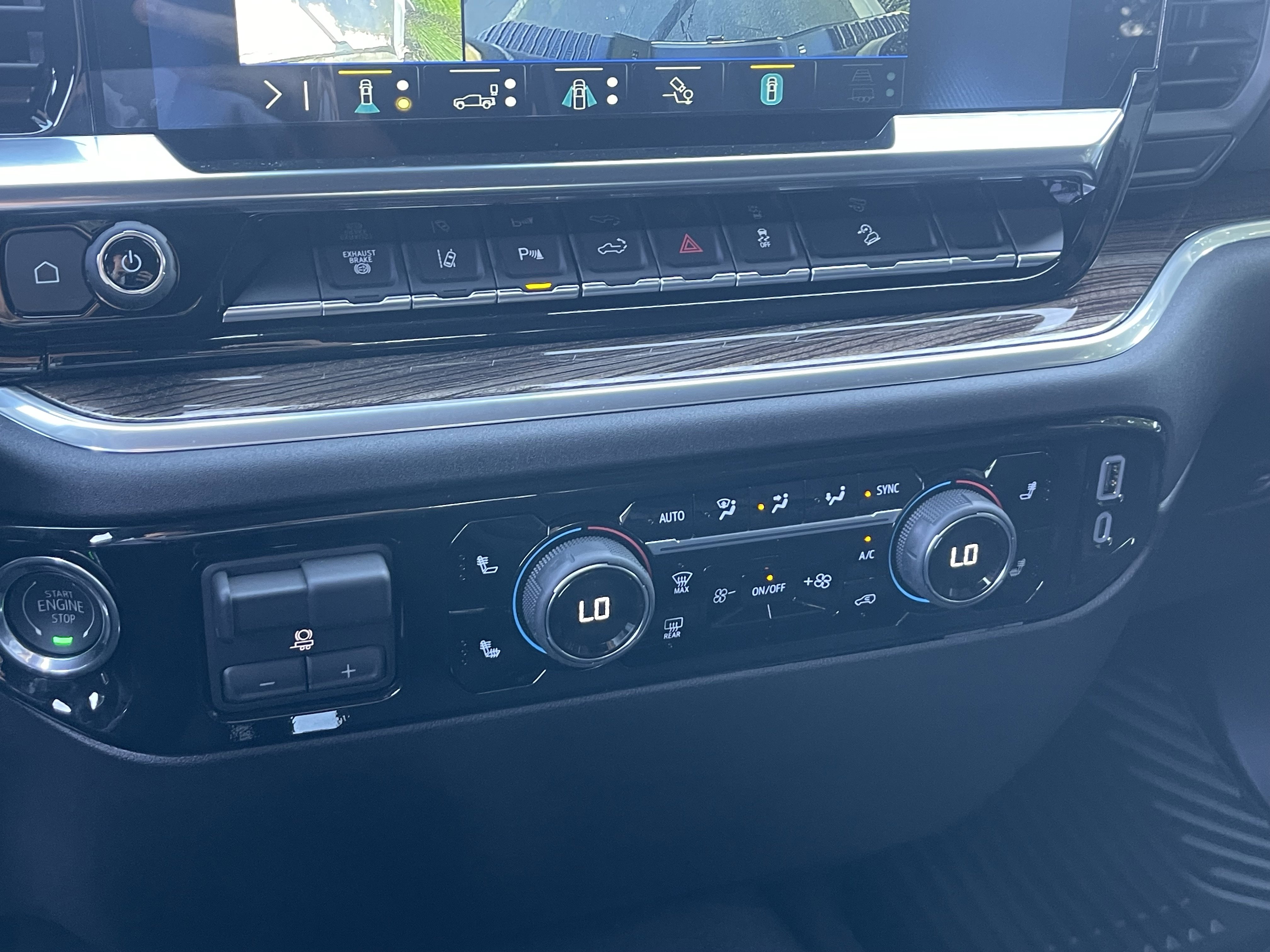 New 2026 Chevrolet Silverado 2500 LT w/ Z71 Chrome Sport Edition image 24