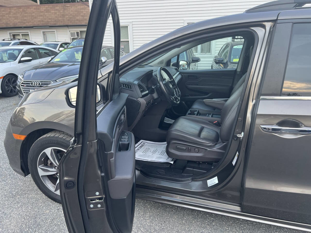 Used 2018 Honda Odyssey Touring image 25