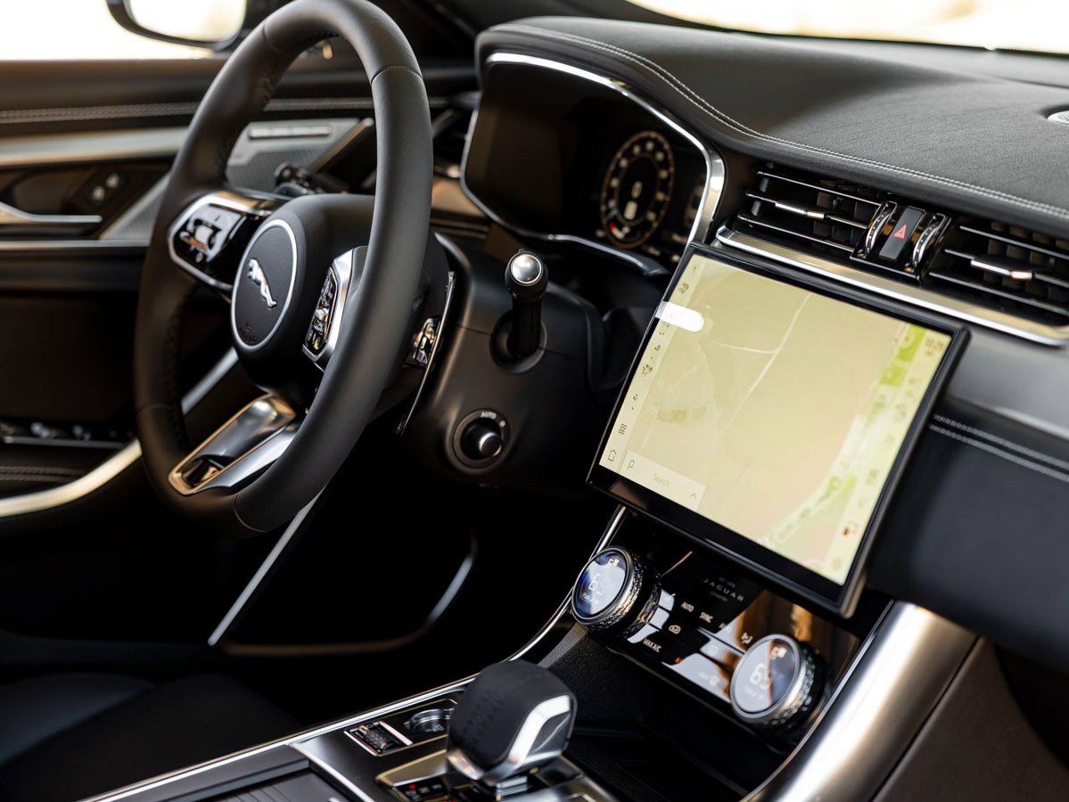 New 2024 Jaguar XF R-Dynamic SE image 30