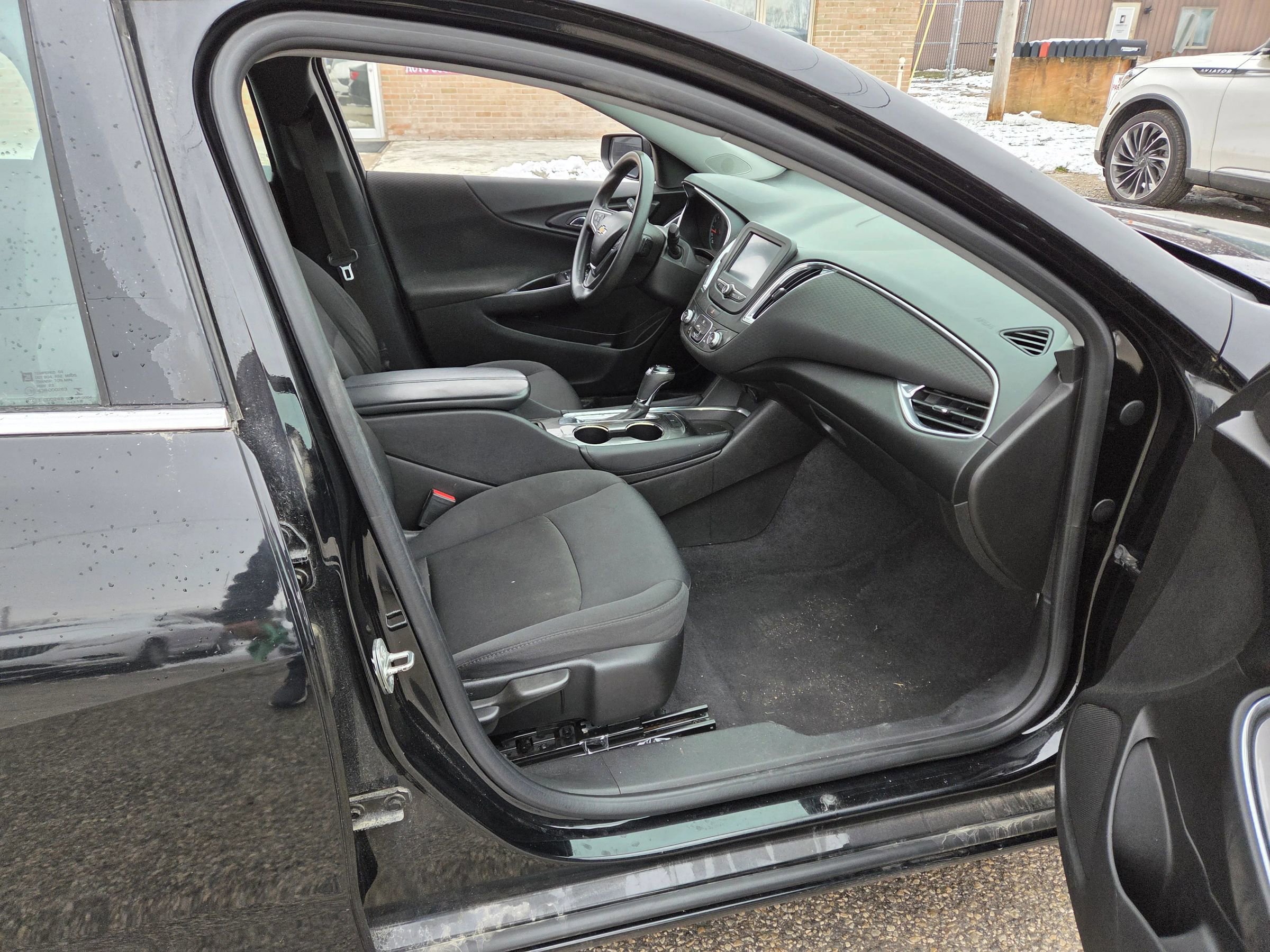 Used 2016 Chevrolet Malibu LT image 20