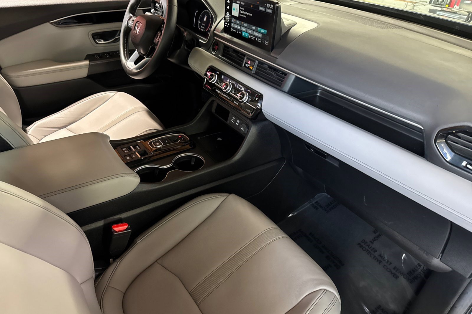 Certified 2024 Honda Pilot Touring image 33