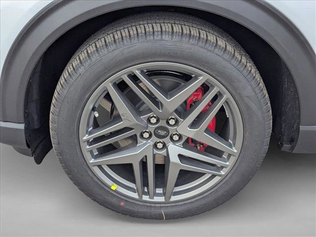New 2026 Ford Explorer ST image 9