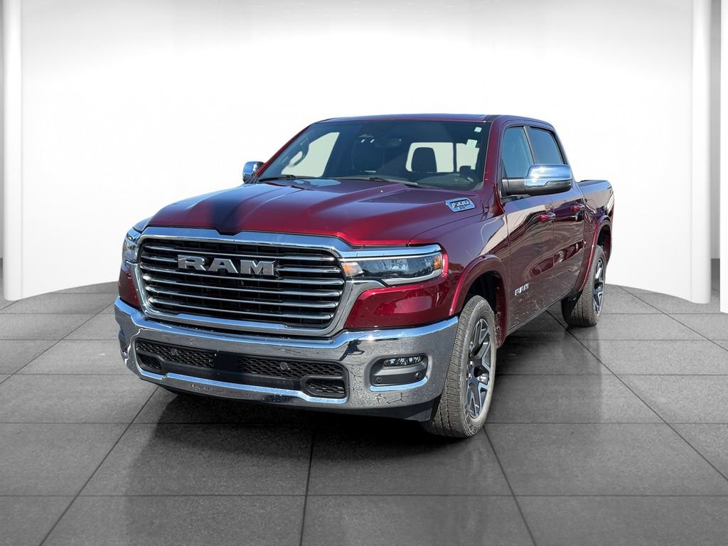 Used 2025 RAM 1500 Laramie AWD/4WD image 3