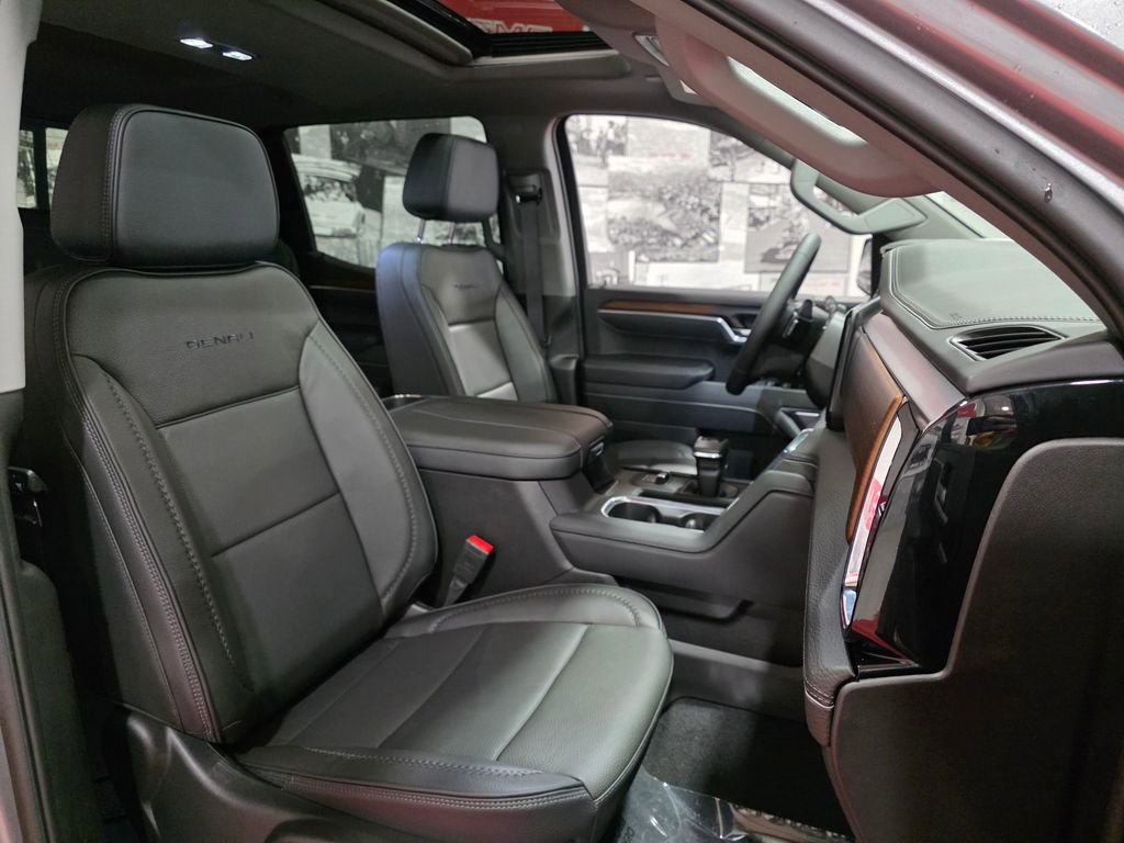 Used 2025 GMC Sierra 1500 Denali w/ Technology Package image 19