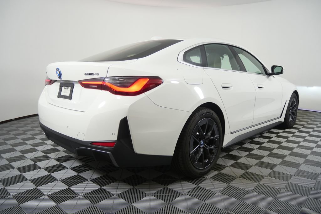 Used 2023 BMW i4 eDrive40 w/ Premium Package image 3