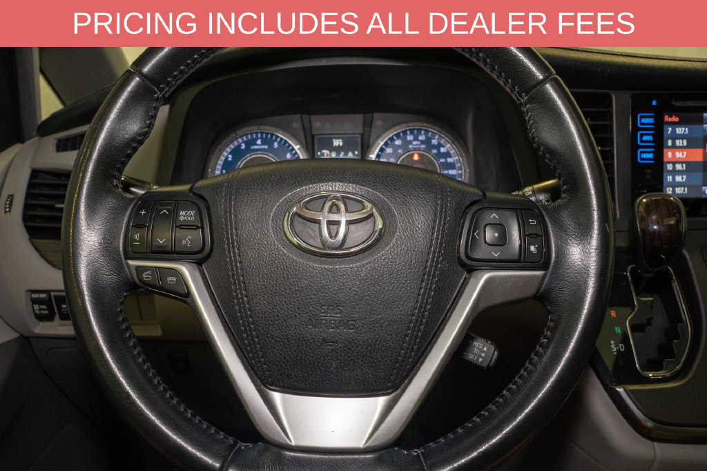Used 2016 Toyota Sienna XLE Premium FWD image 21