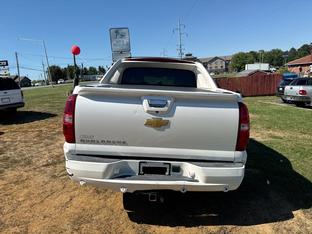 Used 2012 Chevrolet Avalanche LTZ AWD/4WD image 10