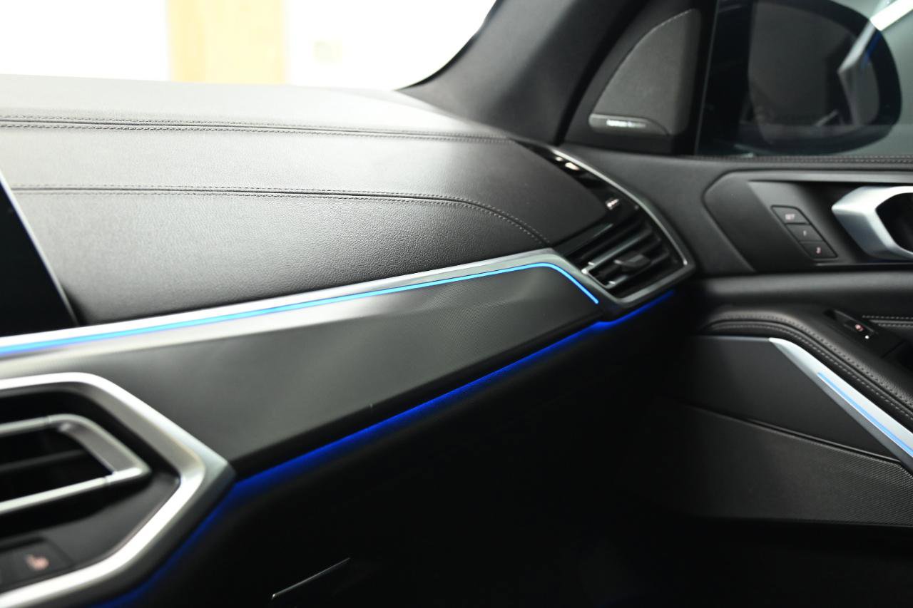 Used 2020 BMW X5 M50i w/ Premium Package AWD/4WD image 34