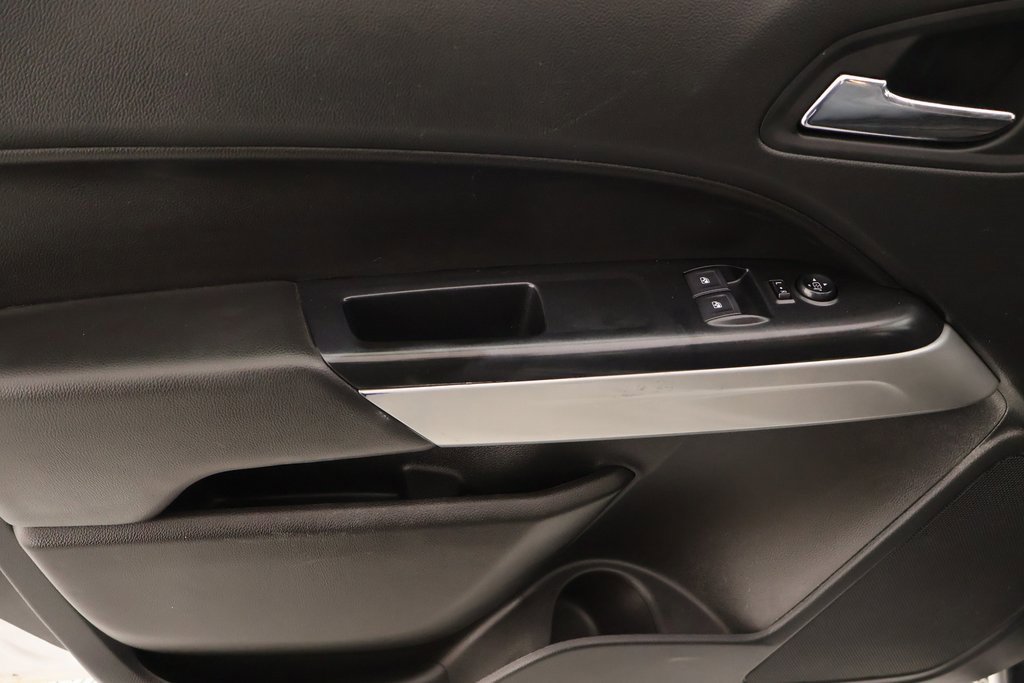 Used 2021 Chevrolet Colorado LT w/ Fleet Safety Package image 14