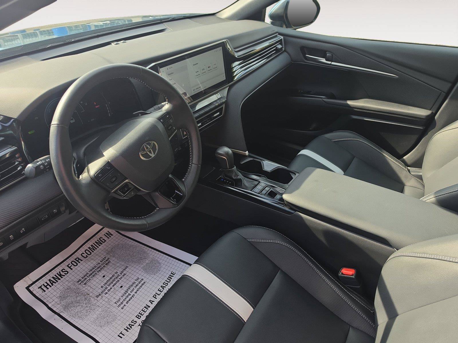Used 2025 Toyota Camry SE w/ Multimedia Upgrade Package FWD image 9
