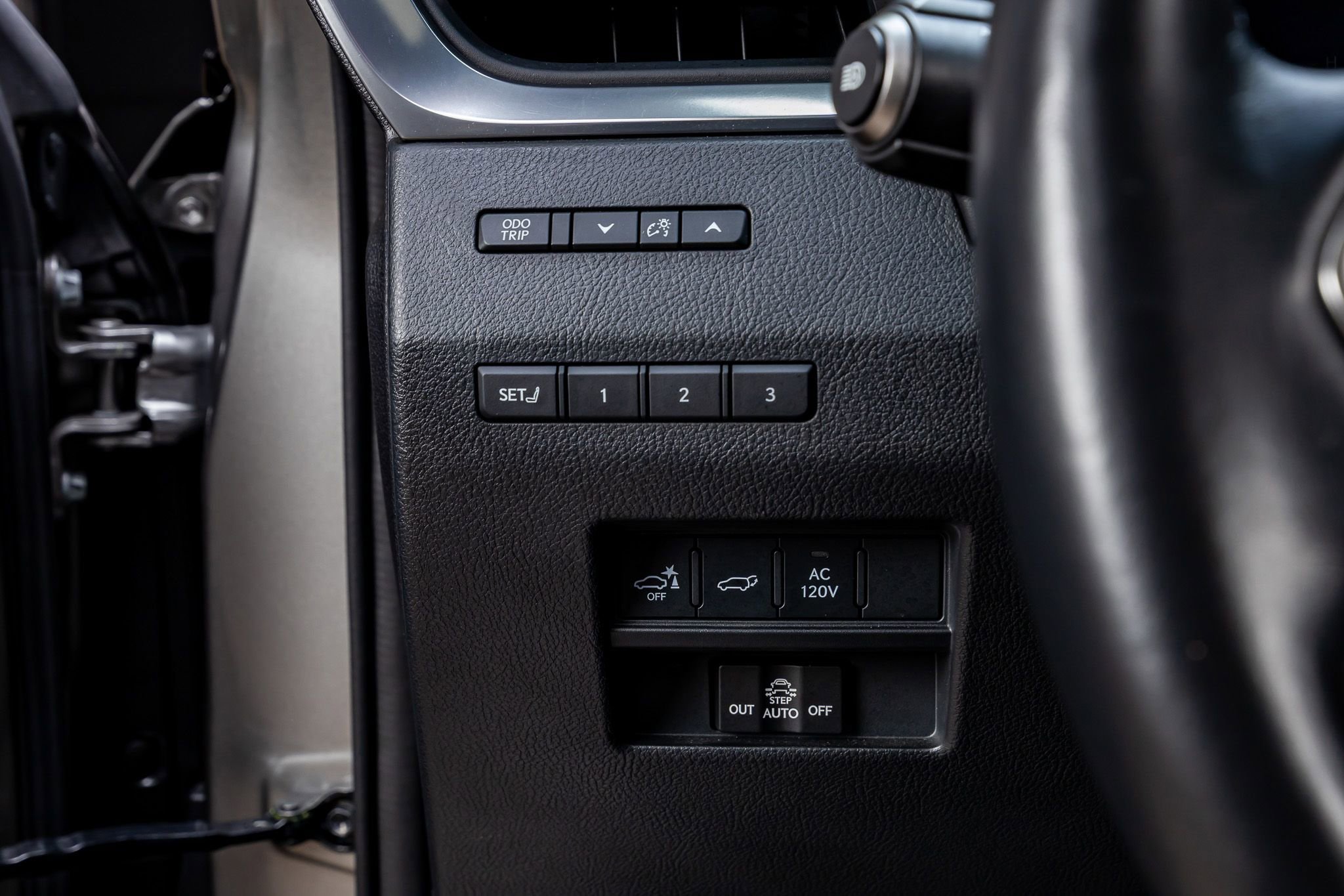 Used 2024 Lexus GX 550 w/ Accessory Package (Z1) AWD/4WD image 21