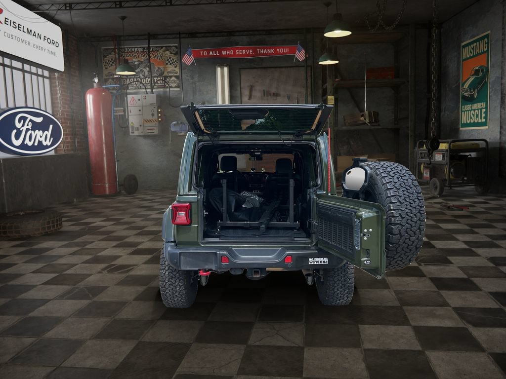 Used 2021 Jeep Wrangler Unlimited Rubicon AWD/4WD image 10