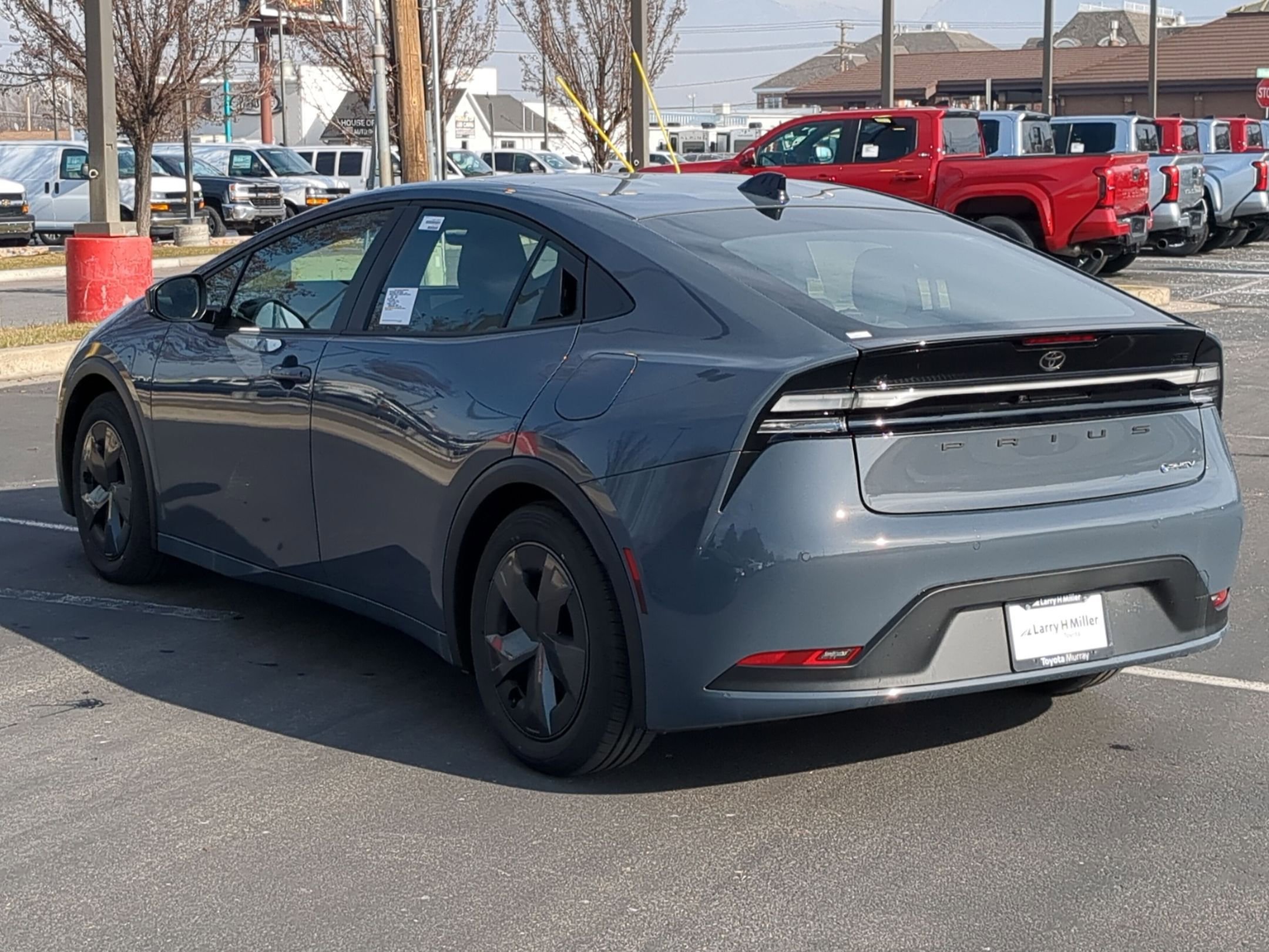 New 2026 Toyota Prius SE image 3