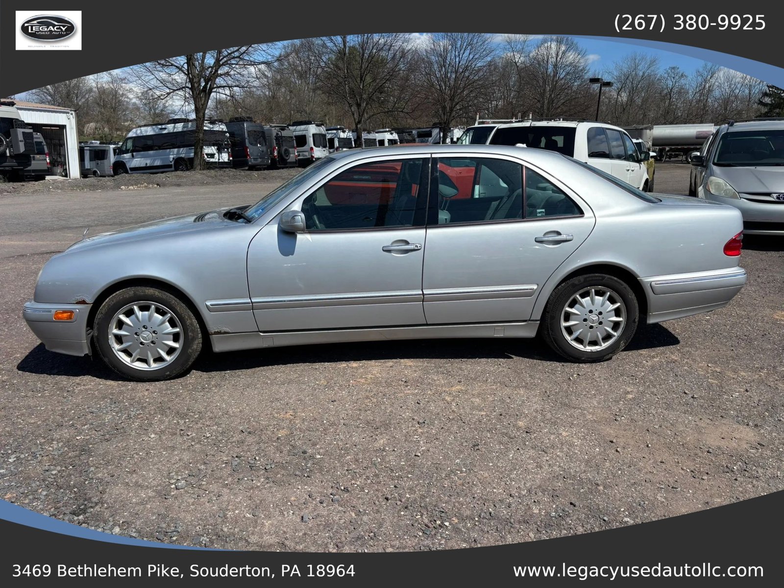 Used 2000 Mercedes-Benz E 320 Sedan image 3
