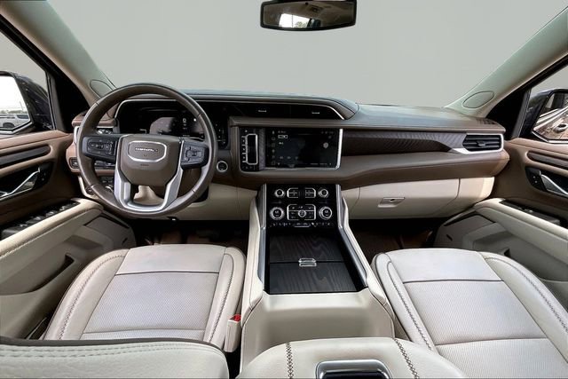 Used 2023 GMC Yukon Denali RWD image 7