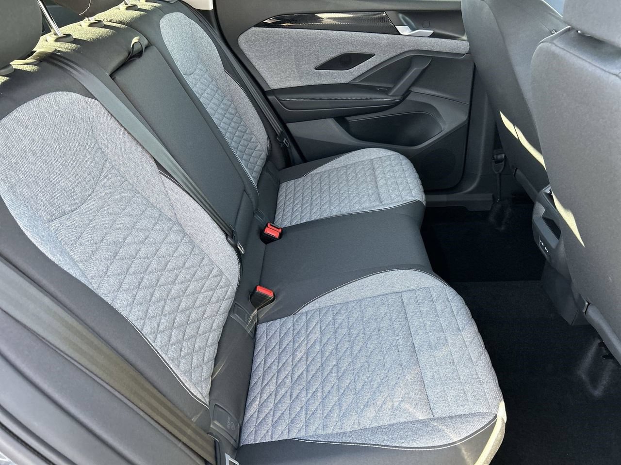 New 2026 Volkswagen Tiguan S AWD/4WD image 9