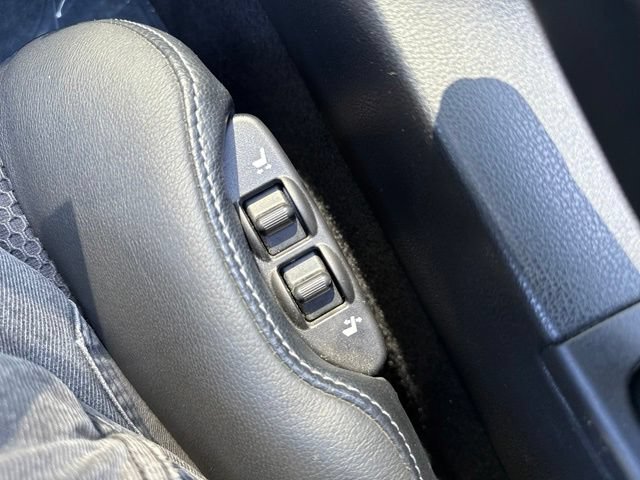 Used 2014 Nissan 370Z Touring w/ Navigation Package RWD image 23