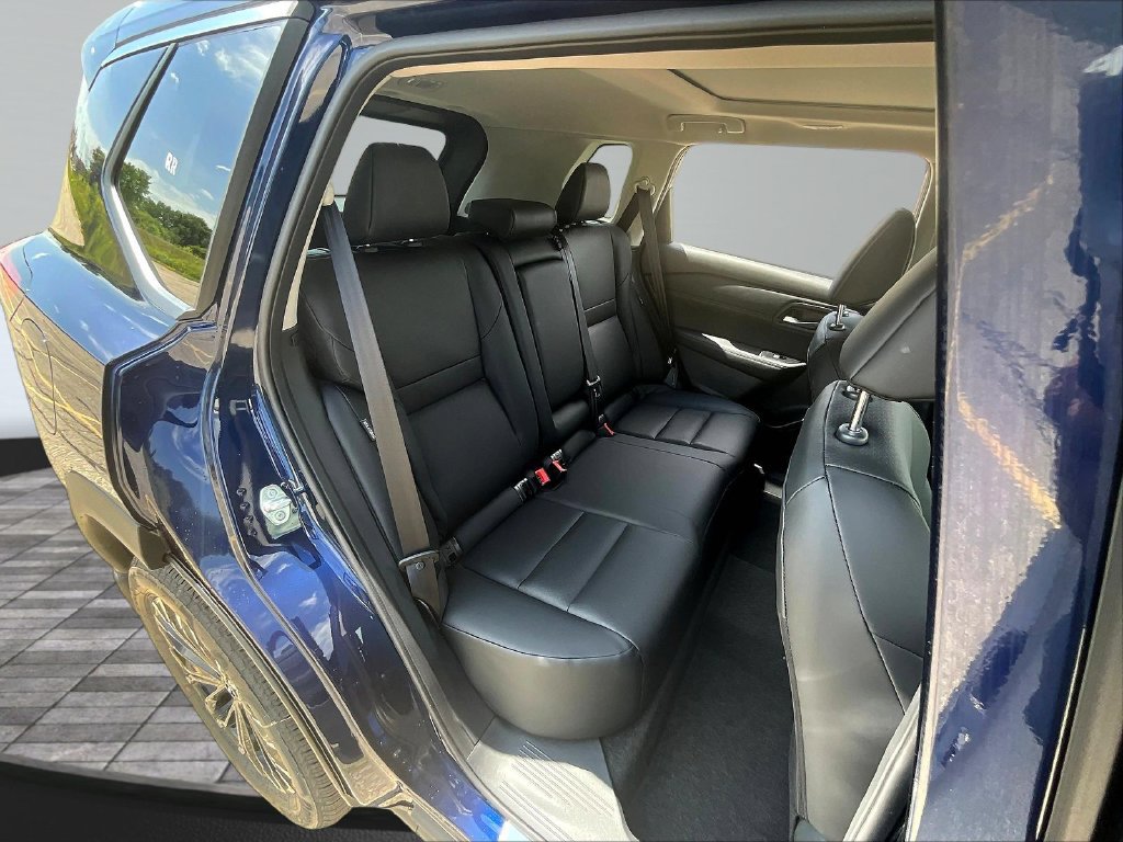 New 2026 Nissan Rogue Dark Armor AWD/4WD image 9