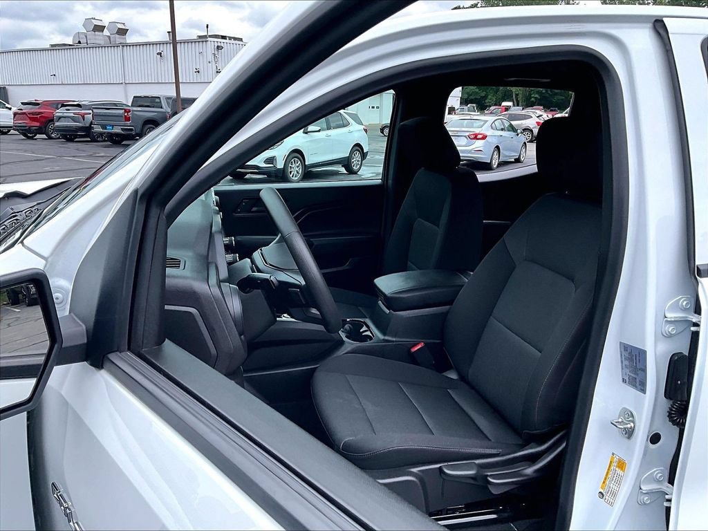 Used 2024 Chevrolet Colorado Trail Boss AWD/4WD image 10