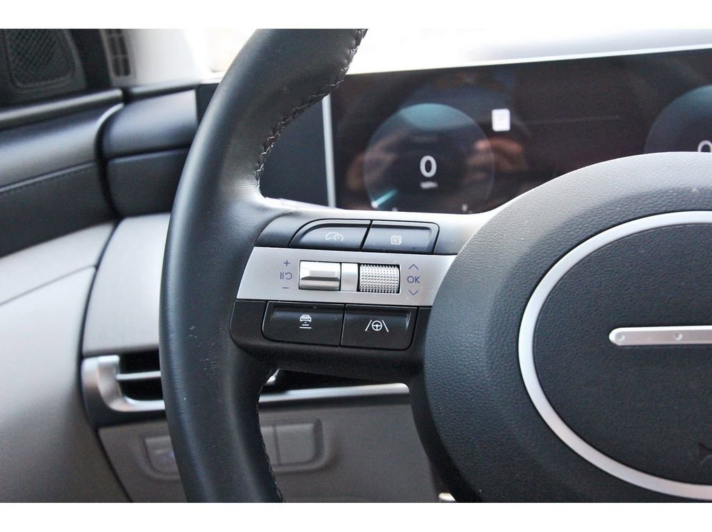Used 2025 Hyundai Tucson SEL FWD image 19