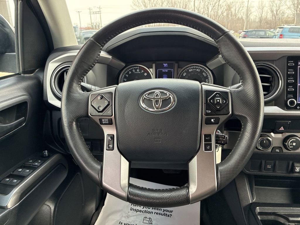 Used 2020 Toyota Tacoma SR5 AWD/4WD image 2
