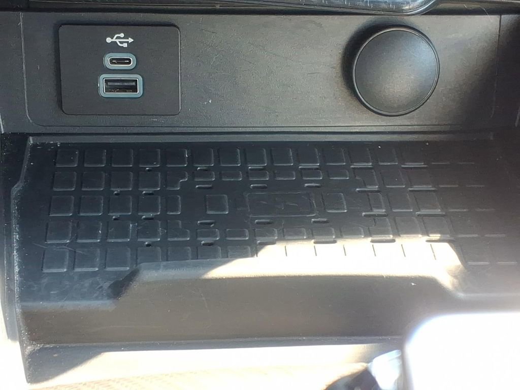 Used 2024 Ford Mustang Premium image 17