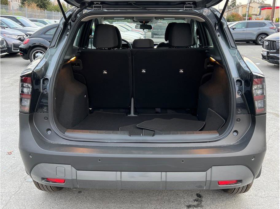 New 2026 Nissan Kicks S image 5