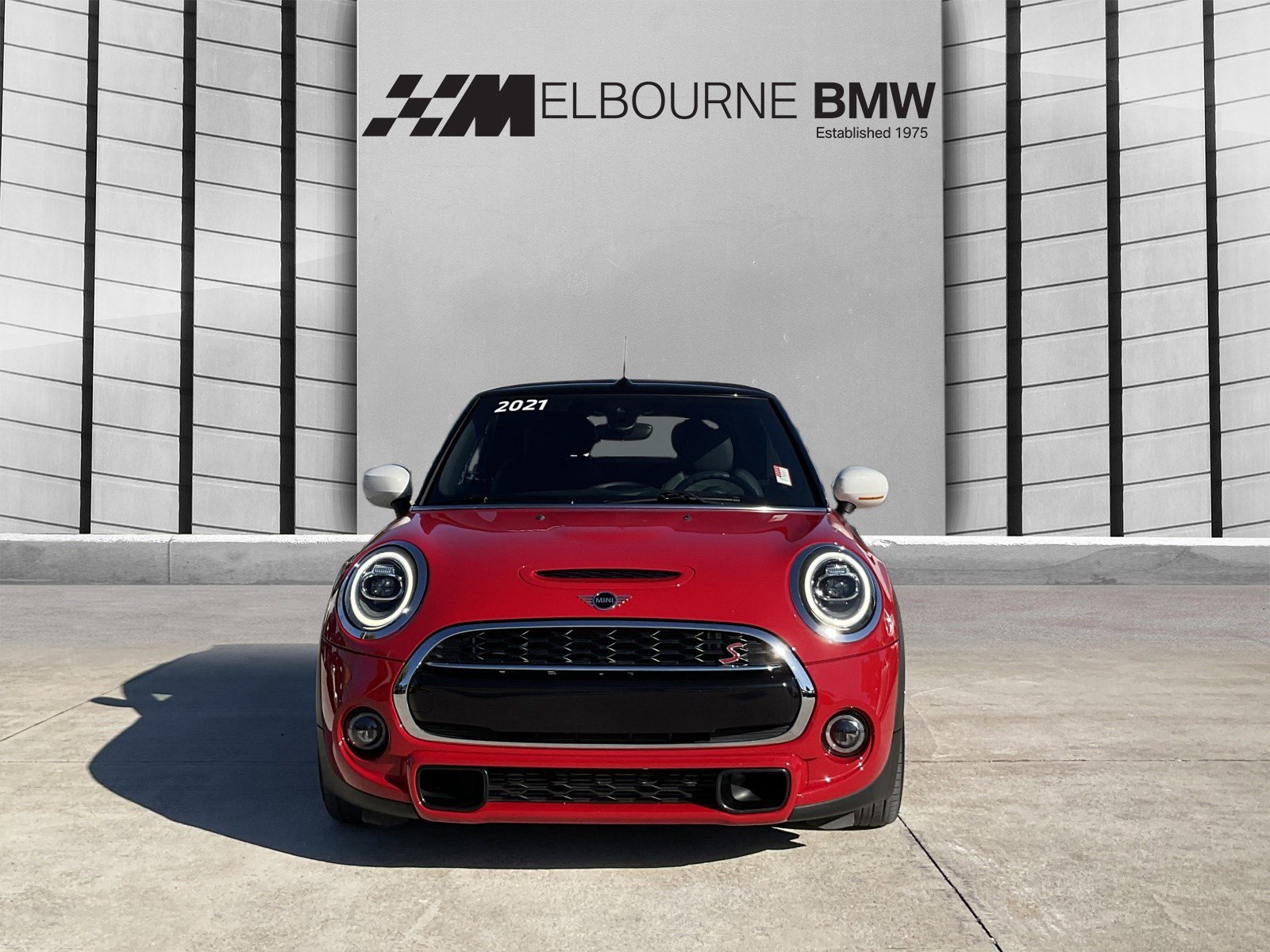 Used 2021 MINI Cooper S image 2