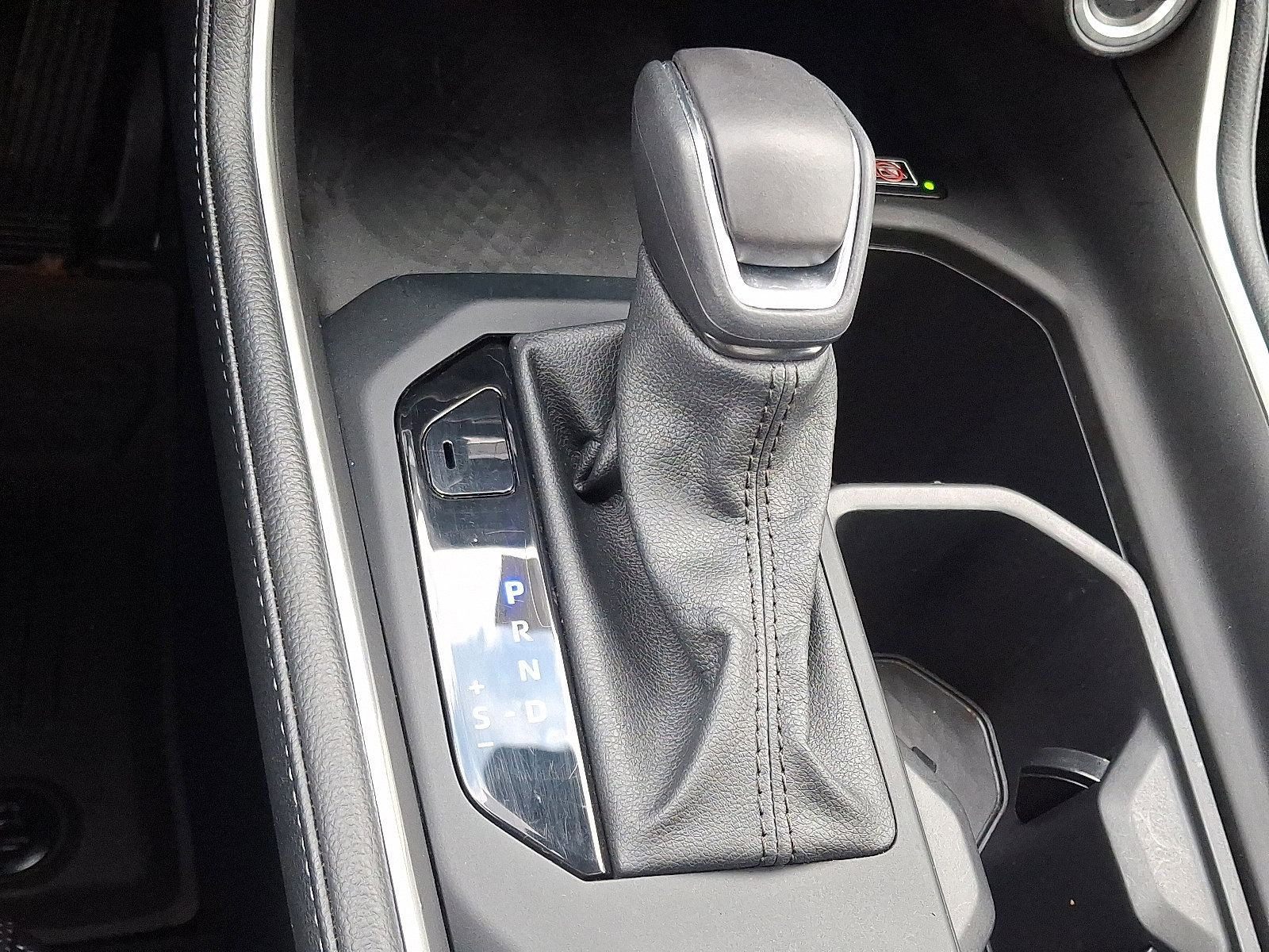 Used 2024 Toyota Grand Highlander Limited image 17