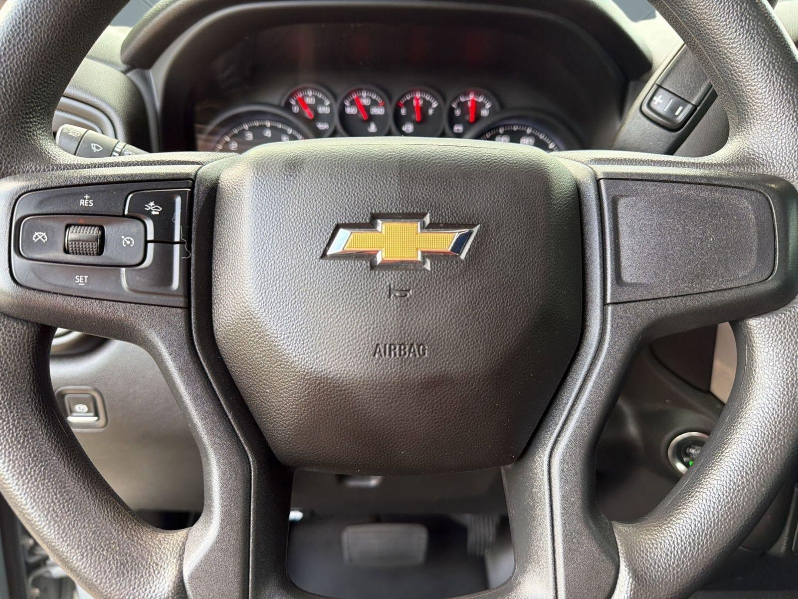 Certified 2025 Chevrolet Silverado 1500 Custom w/ LPO, Dark Essentials Package RWD image 17