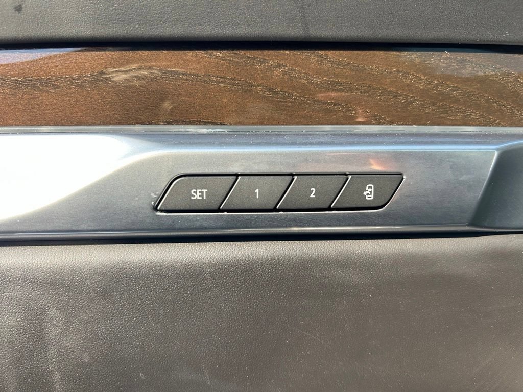 Used 2025 Cadillac Escalade Sport Platinum w/ LPO, ONYX Package RWD image 69