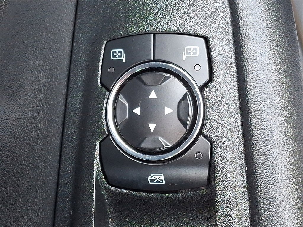 Used 2024 Ford Edge SEL image 26