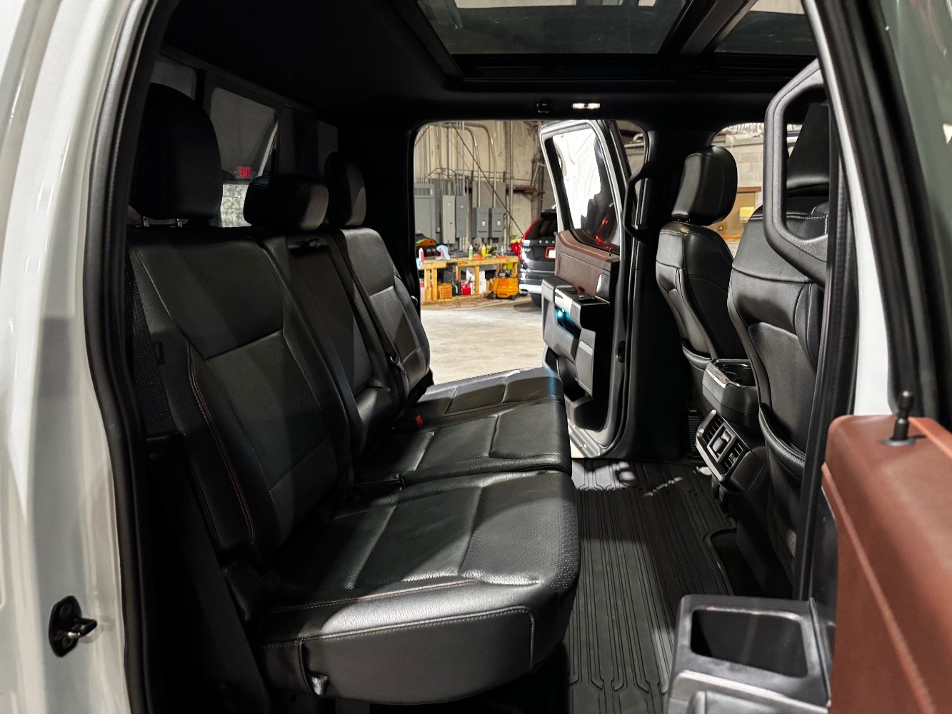 Used 2022 Ford F150 Lariat w/ Equipment Group 502A High image 22
