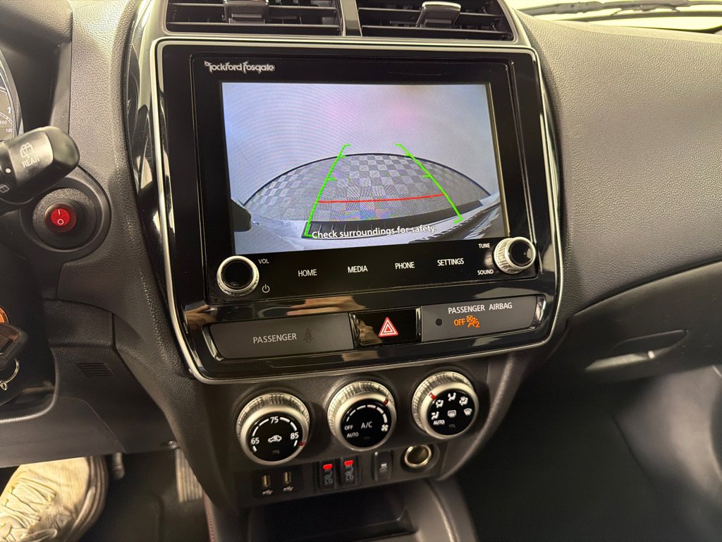 Used 2020 Mitsubishi Outlander Sport Black Edition image 15