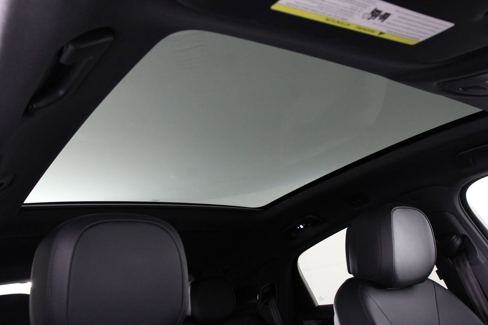 Certified 2025 Porsche Cayenne Coupe image 25