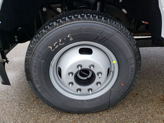 New 2026 Ford F350 XL w/ XL Chrome Package AWD/4WD image 23