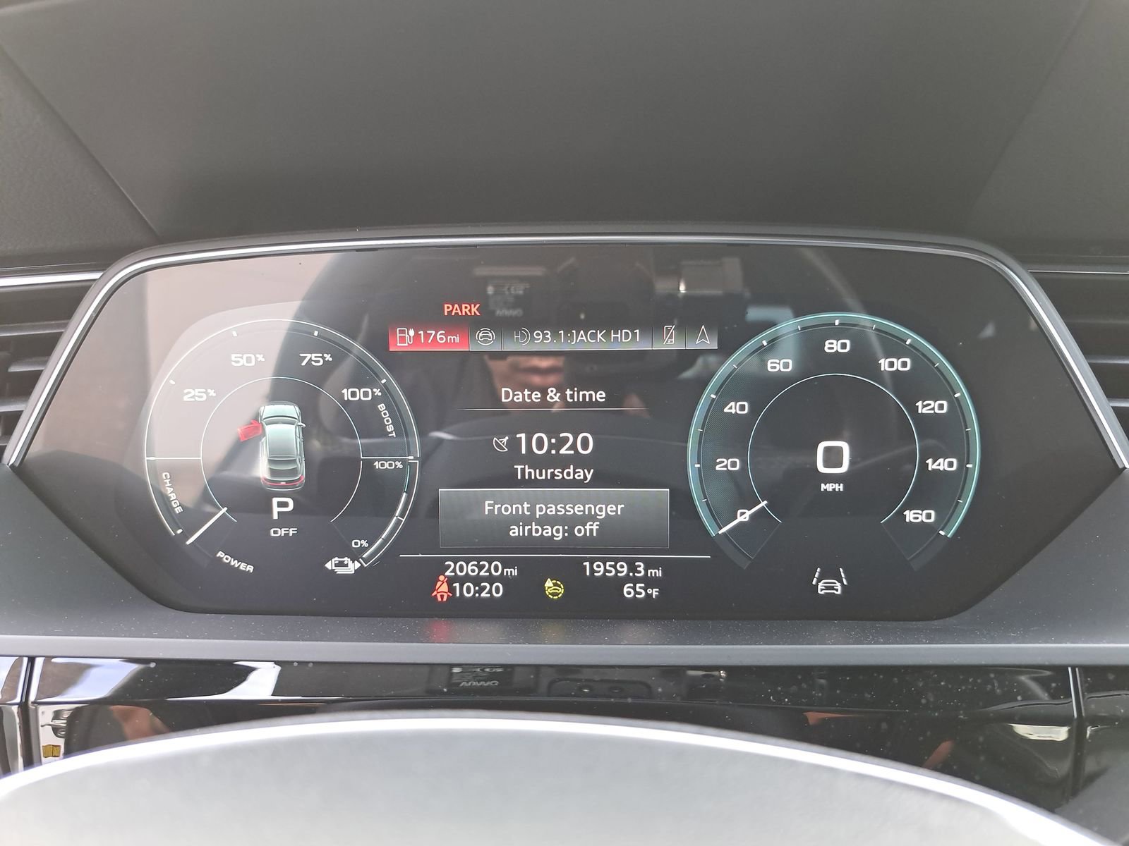 Used 2024 Audi Q8 e-tron Premium Plus AWD/4WD image 9